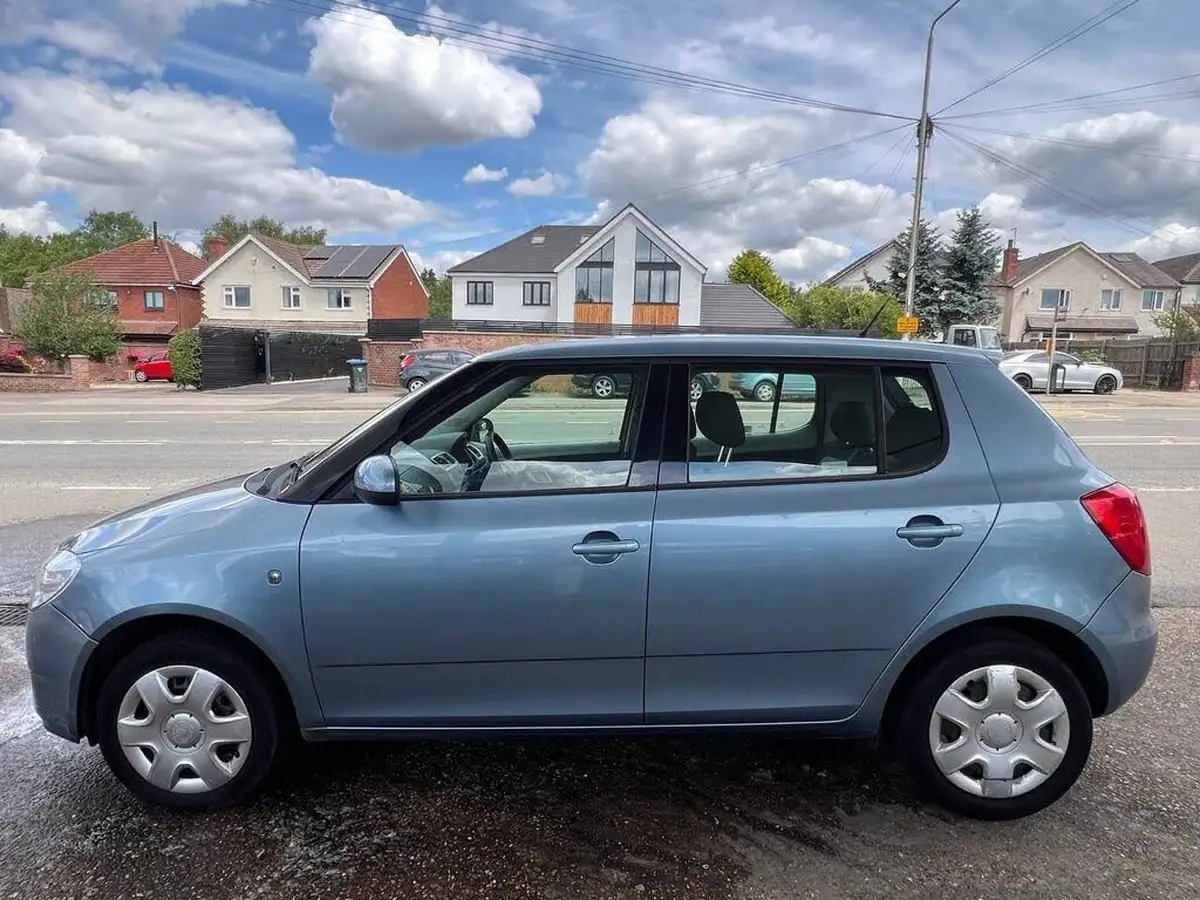 2007-skoda-fabia-12-2-hatchback-big-5