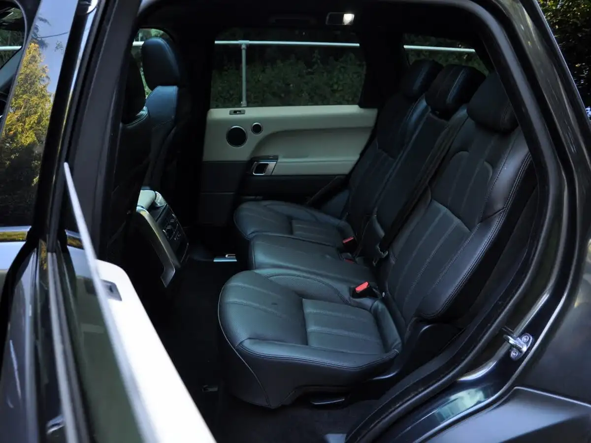 2018-land-rover-range-rover-sport-30-sd-v6-hse-dynamic-sd-v6-big-19