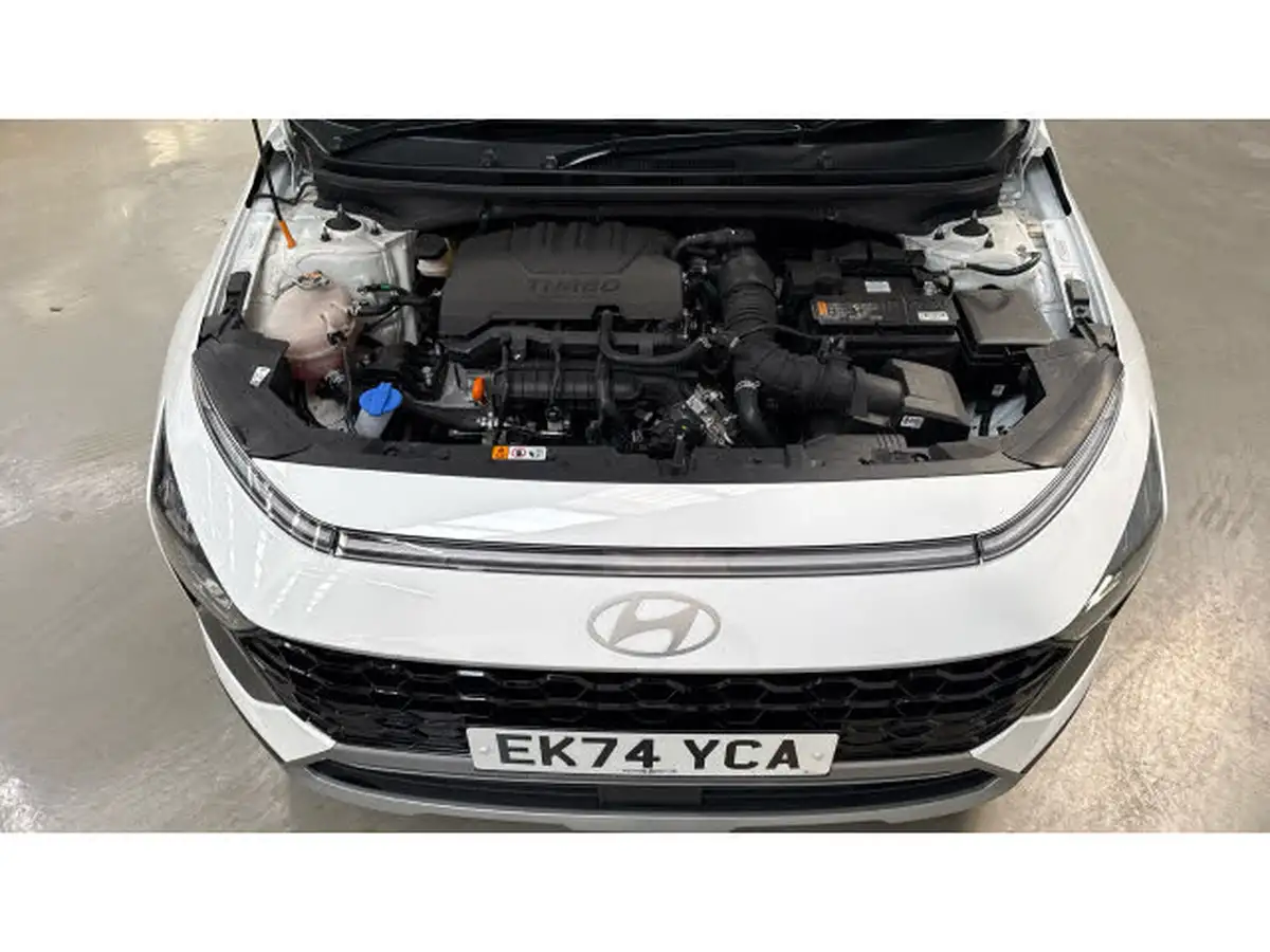 2024-hyundai-bayon-10-t-gdi-premium-100ps-two-tone-roof-big-7