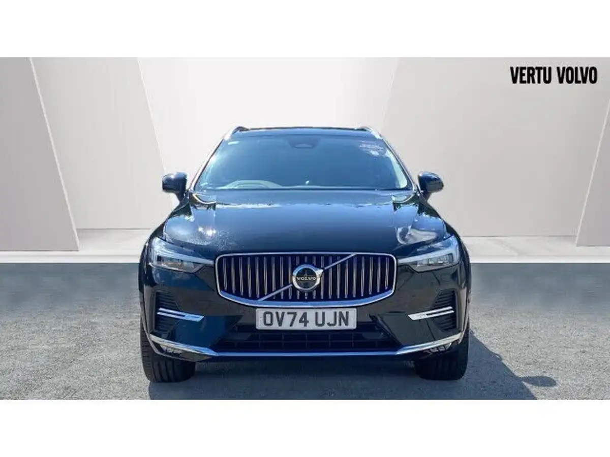 2024-volvo-xc60-20-b5-ultra-dark-big-11