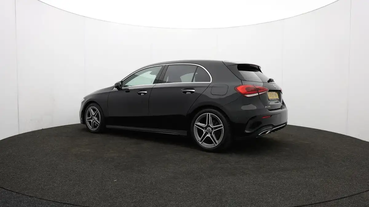 2019-mercedes-benz-a-class-20-a220-amg-line-premium-plus-hatchback-5d-4matic-big-77
