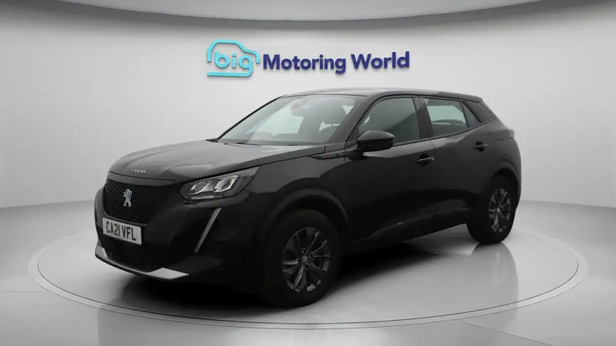2021-peugeot-2008-suv-e-active-premium-big-3