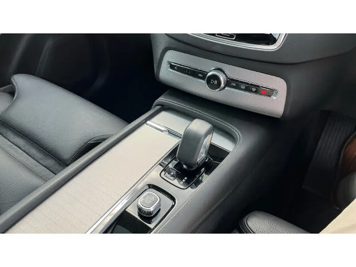 2024-volvo-xc90-20-b5-plus-big-13