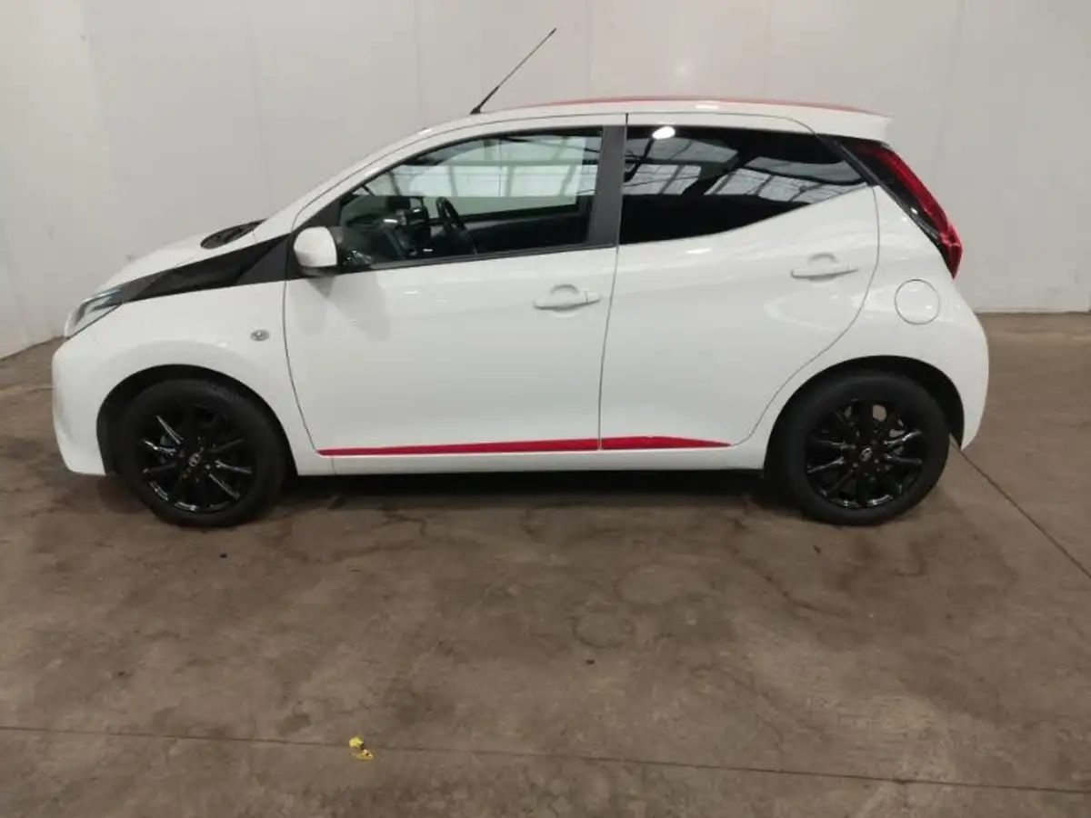 2018-toyota-aygo-10-vvt-i-x-press-71bhp-big-3