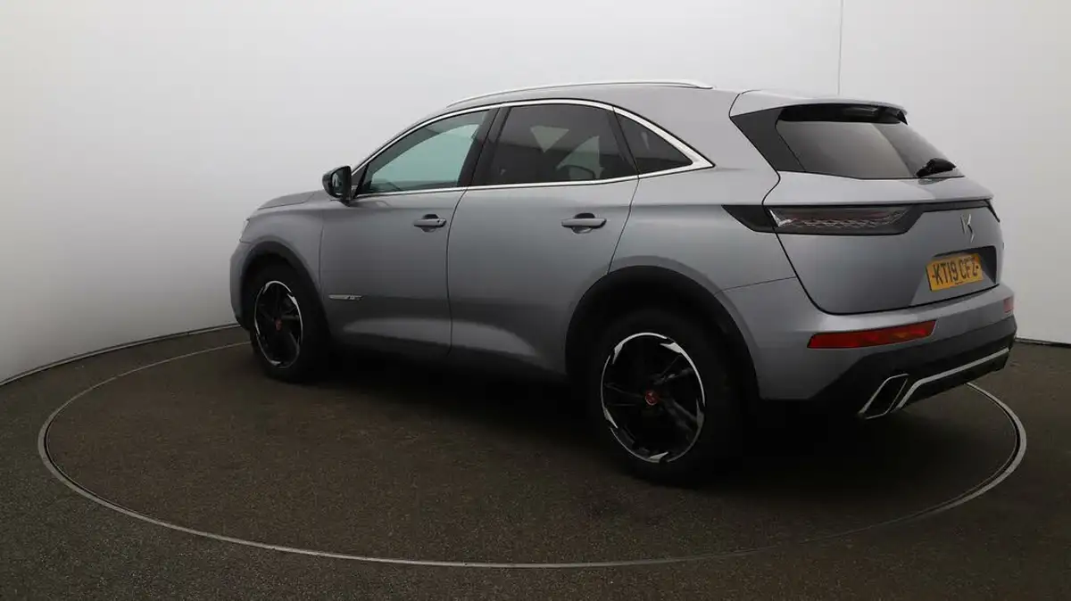 2019-ds-ds-7-crossback-20bluehdi-performance-line-big-5