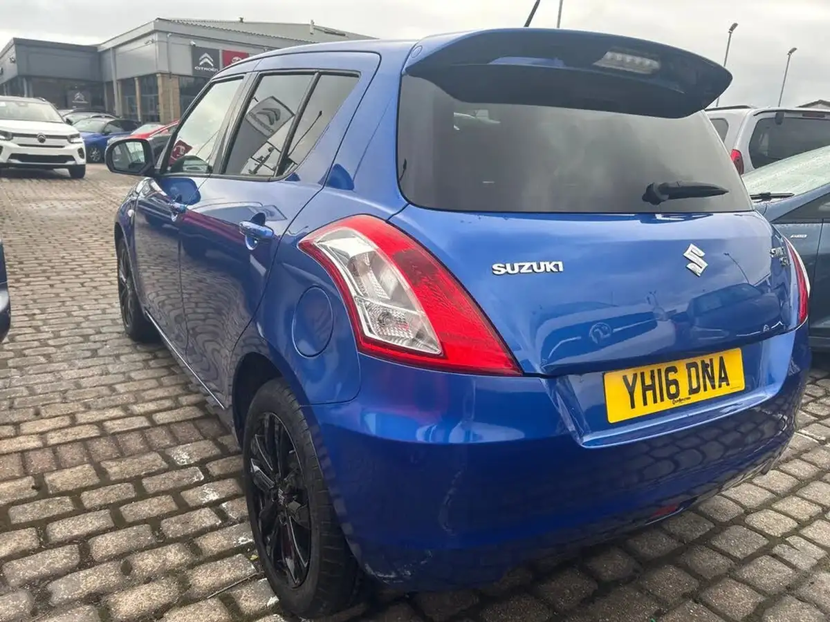2016-suzuki-swift-12-sz-l-5d-big-30