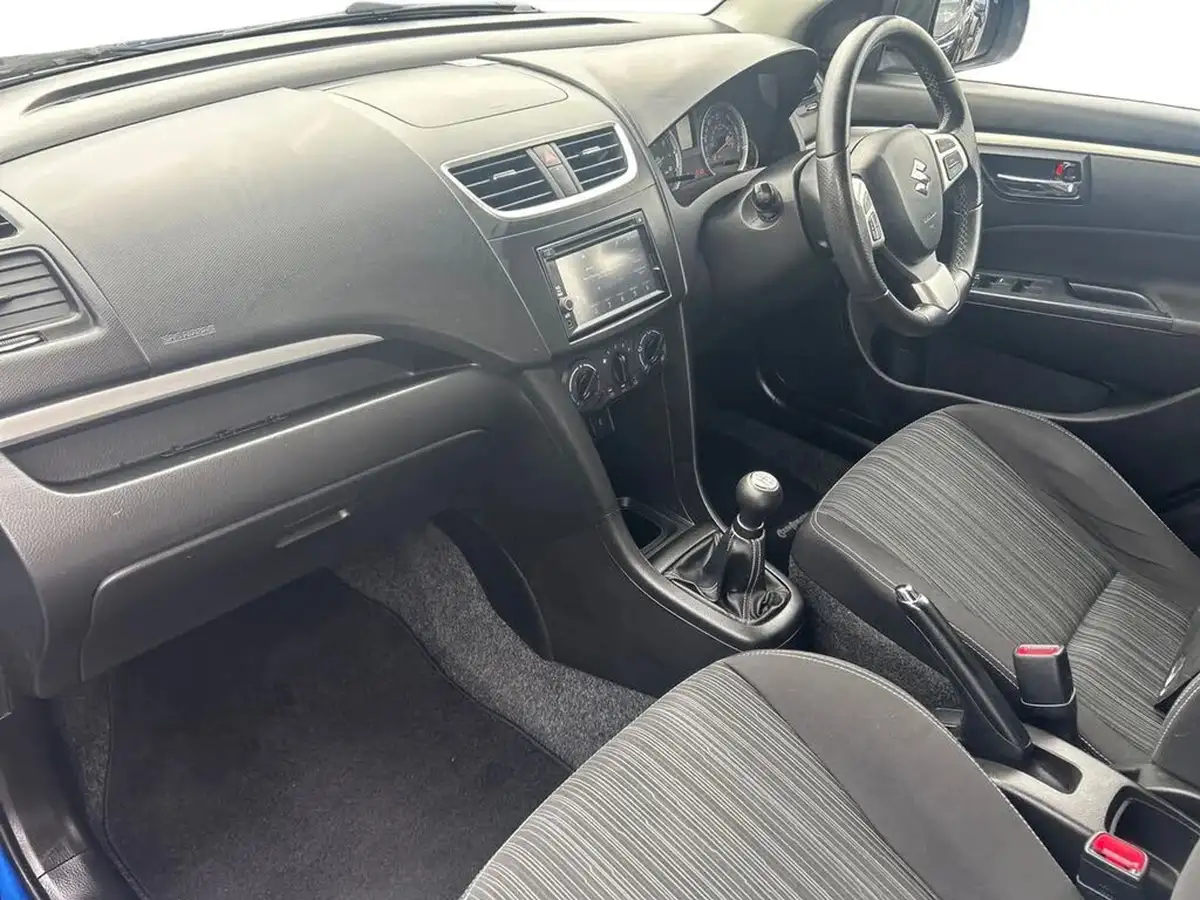 2016-suzuki-swift-12-sz-l-5d-big-6