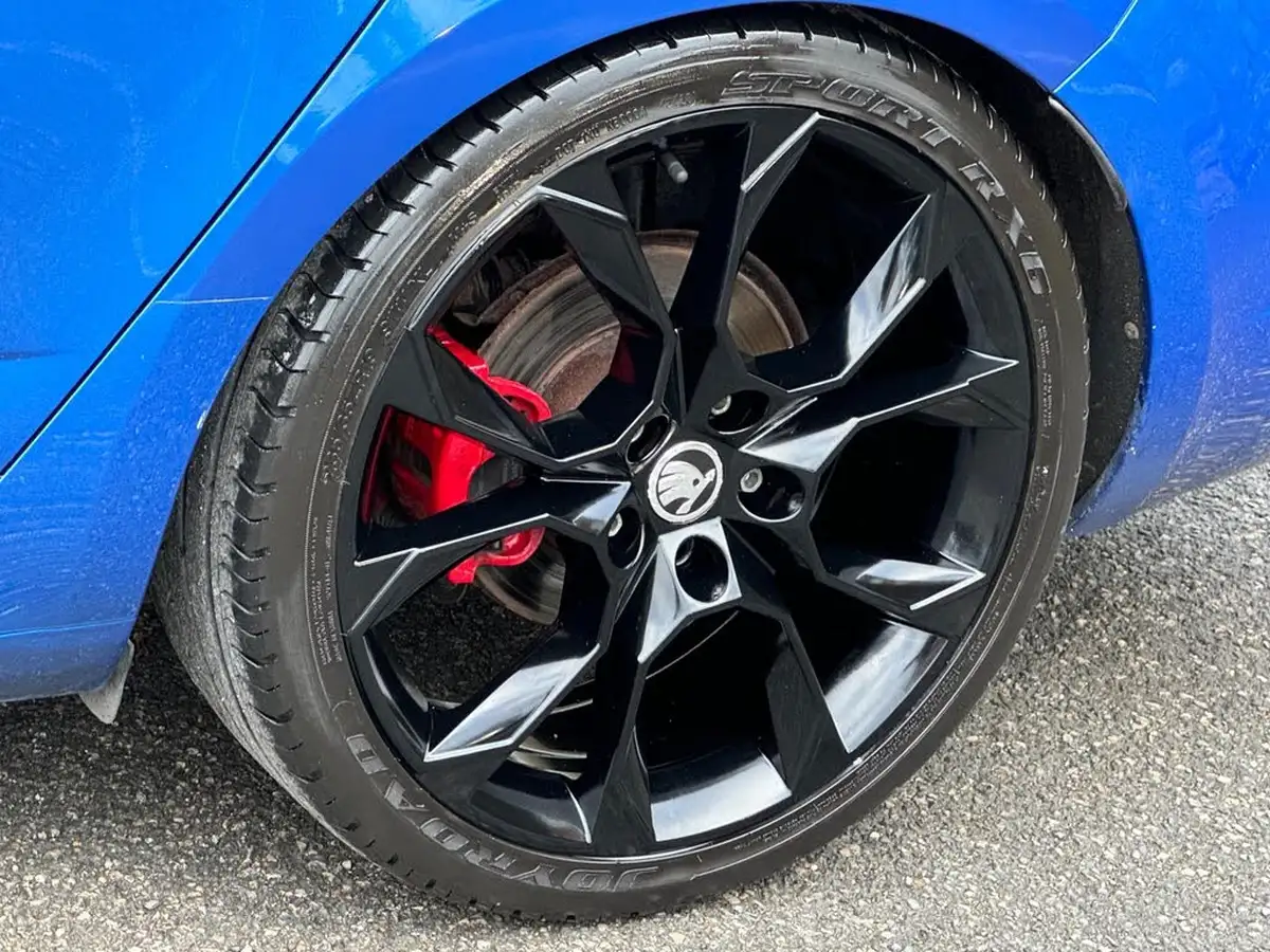 2018-skoda-octavia-20tdi-vrs-hatchback-dsg-big-58
