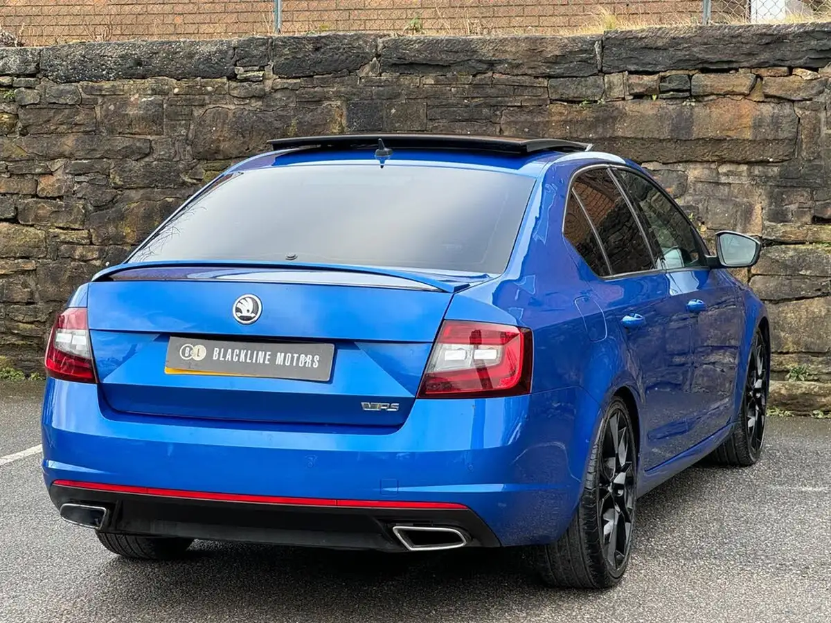 2018-skoda-octavia-20tdi-vrs-hatchback-dsg-big-6