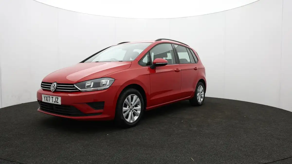 2017-volkswagen-golf-sv-16tdi-se-110ps-bmtss-big-62