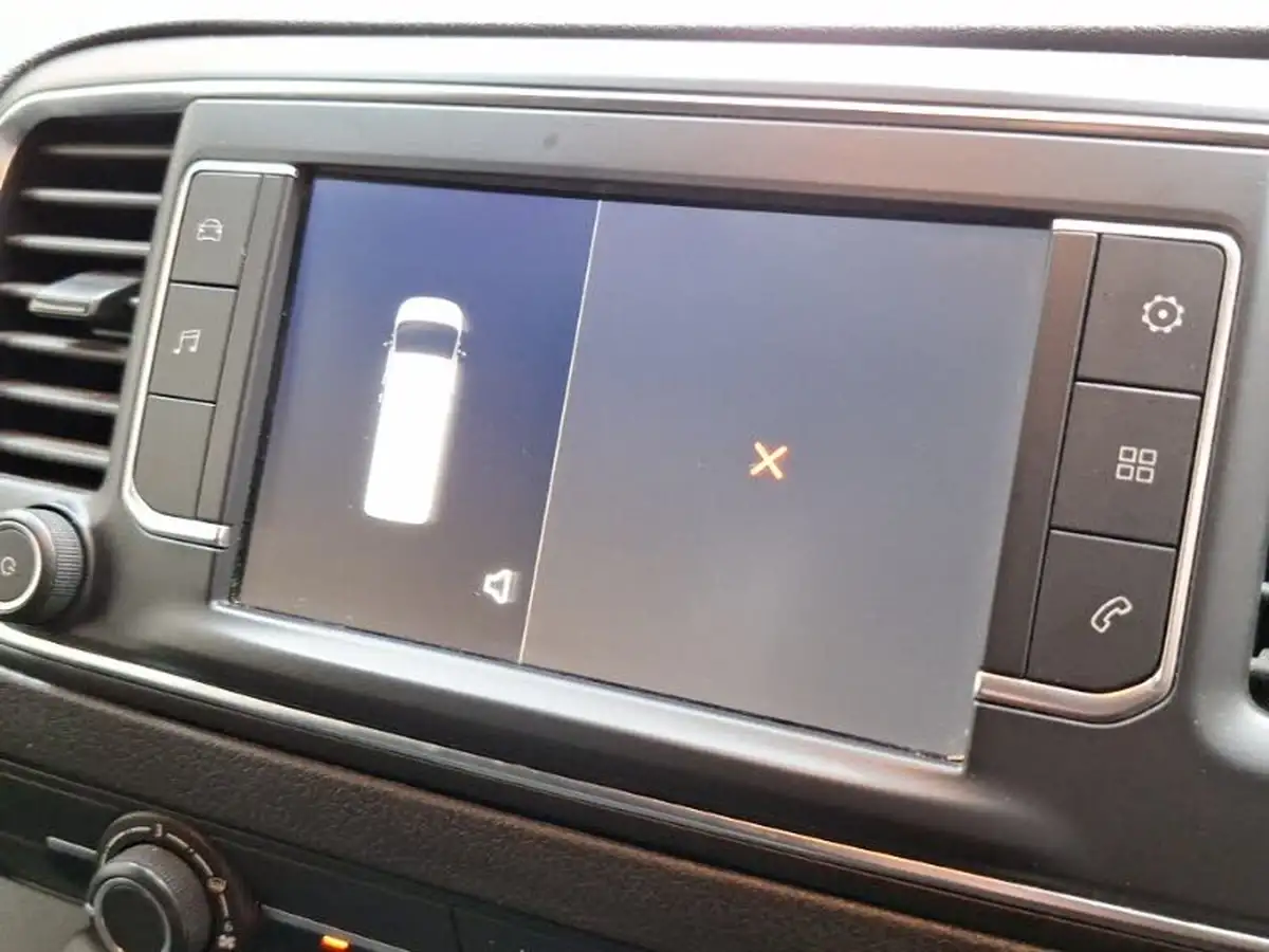 2022-vauxhall-vivaro-20td-3100-l2h1-dynamic-panel-big-14