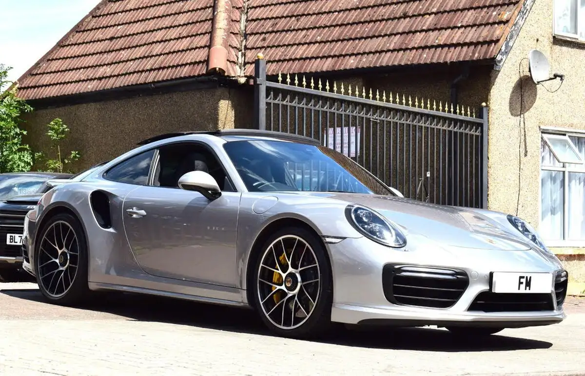 2016-porsche-911-38-turbo-s-coupe-big-60