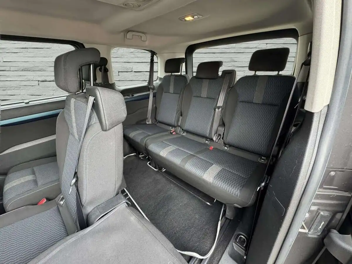 2018-peugeot-traveller-16-bluehdi-active-115ps-standardss-big-18
