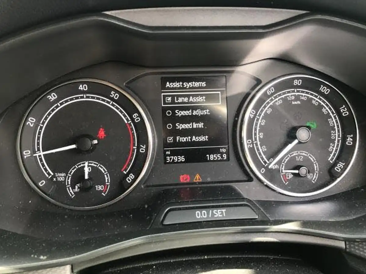 2022-skoda-scala-15-tsi-se-dsg-big-39
