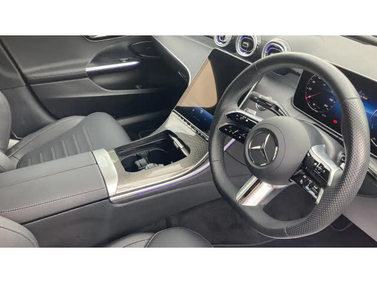 2025-mercedes-benz-c-class-big-10