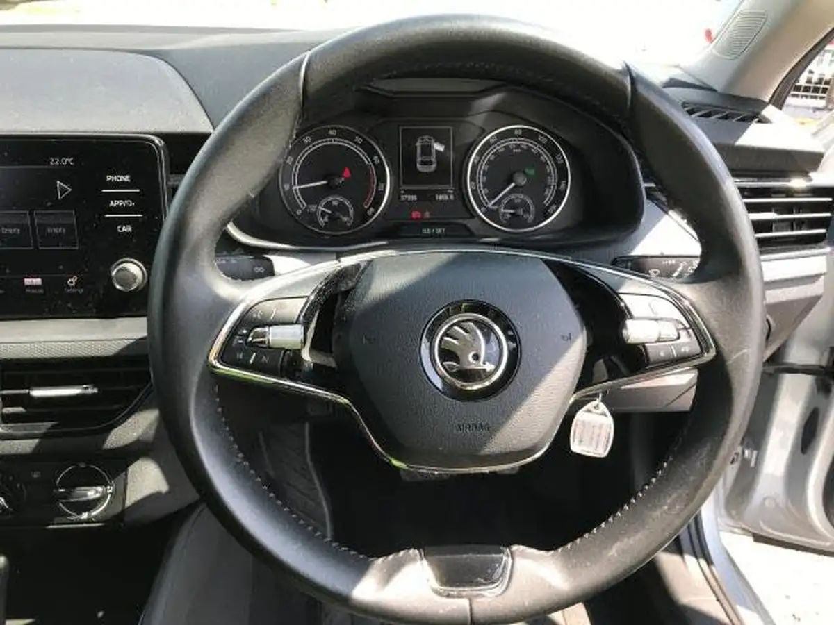 2022-skoda-scala-15-tsi-se-dsg-big-15