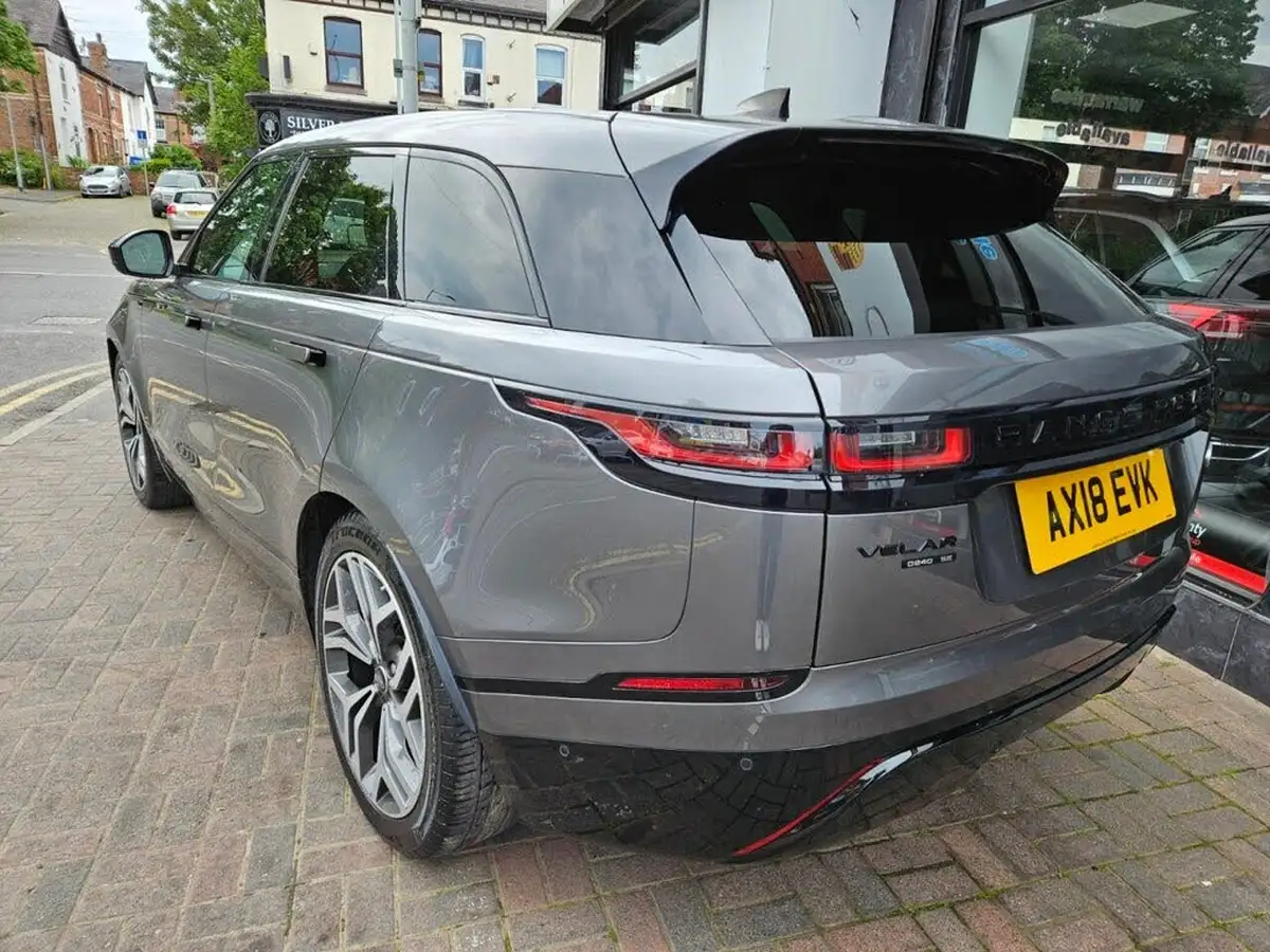 2018-land-rover-range-rover-velar-20-d240-se-ss-big-33