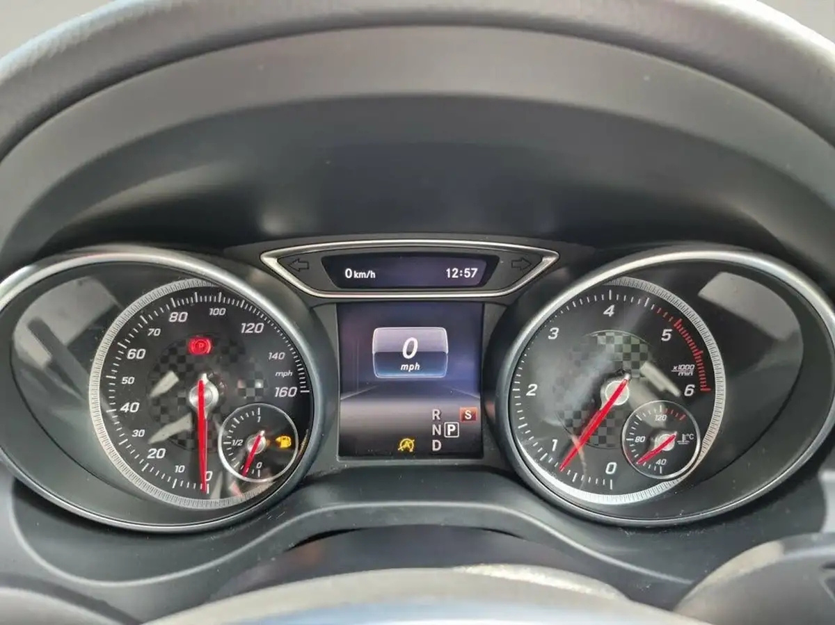2018-mercedes-benz-a-class-21d-a200d-amg-line-premiumss-7g-dct-big-26