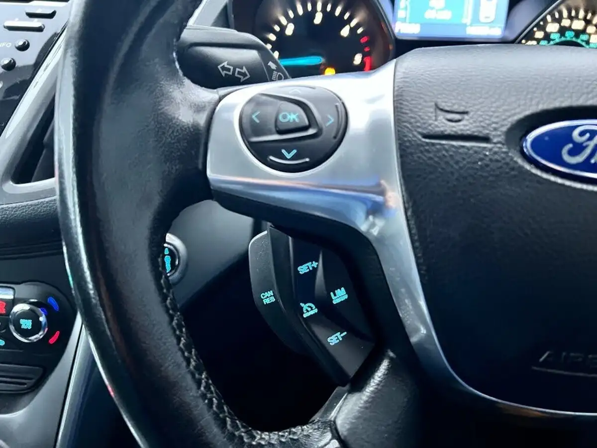 2014-ford-c-max-20tdci-titanium-powershift-big-8