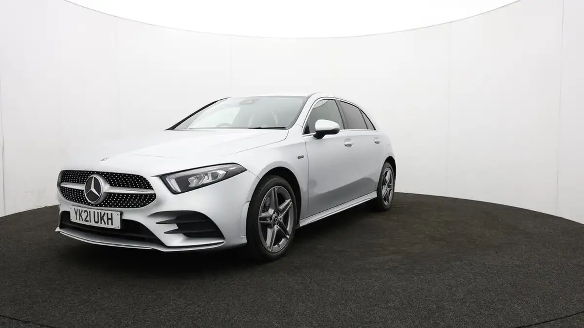 2021-mercedes-benz-a-class-13-a250e-amg-line-hatchback-5d-big-62