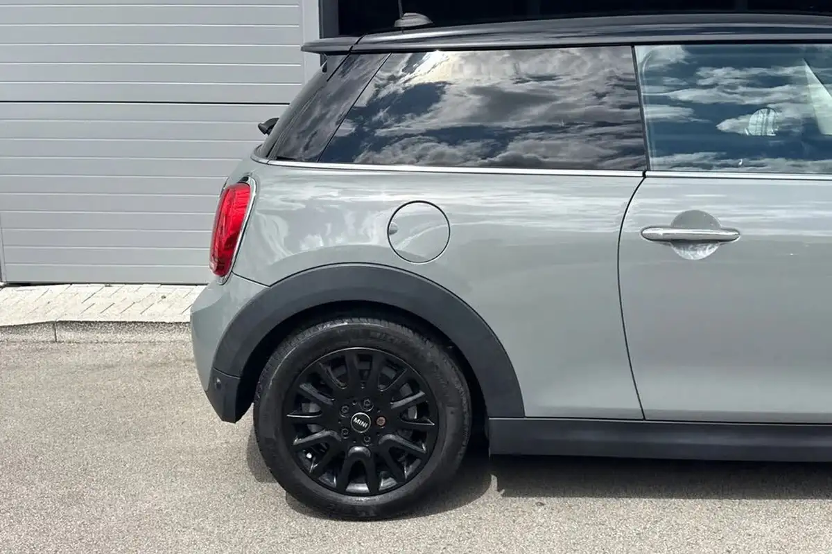 2020-mini-cooper-15-cooper-classic-hatchback-3d-auto-big-26