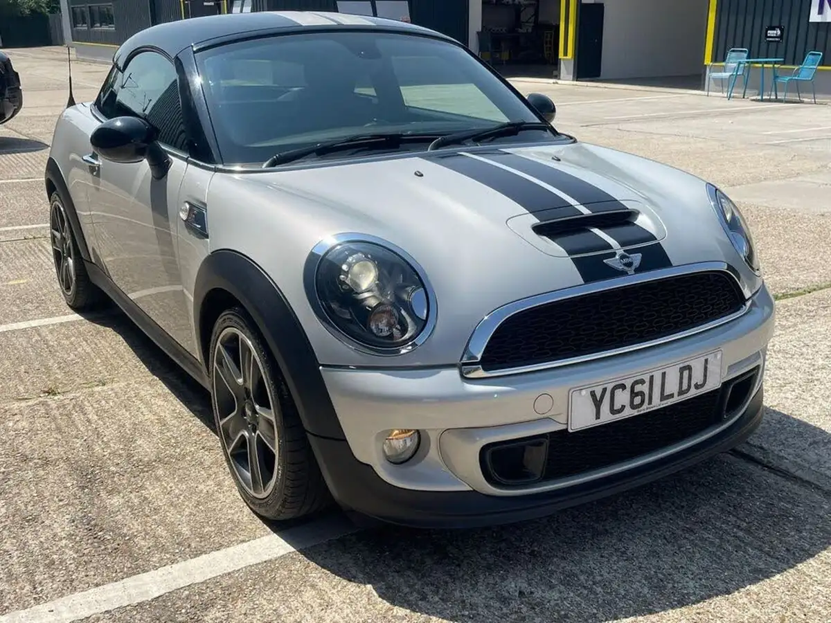 2011-mini-cooper-20td-cooper-sd-avenue-coupe-3d-auto-big-24