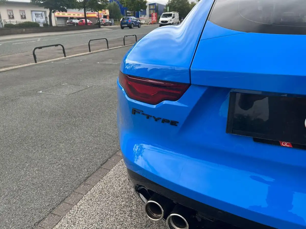 2021-jaguar-f-type-50-v8-sc-reims-edition-big-57