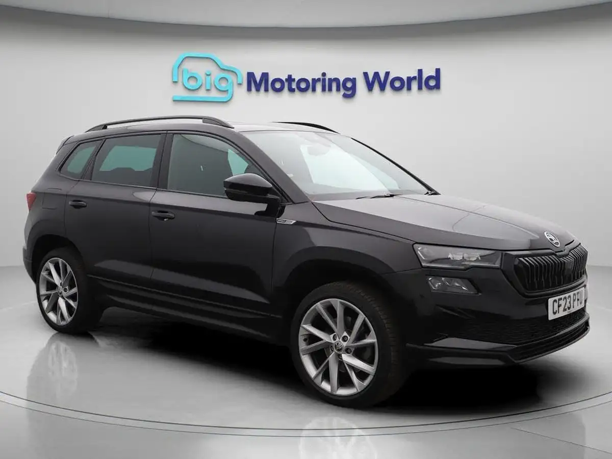 2023-skoda-karoq-15-tsi-sportline-big-0