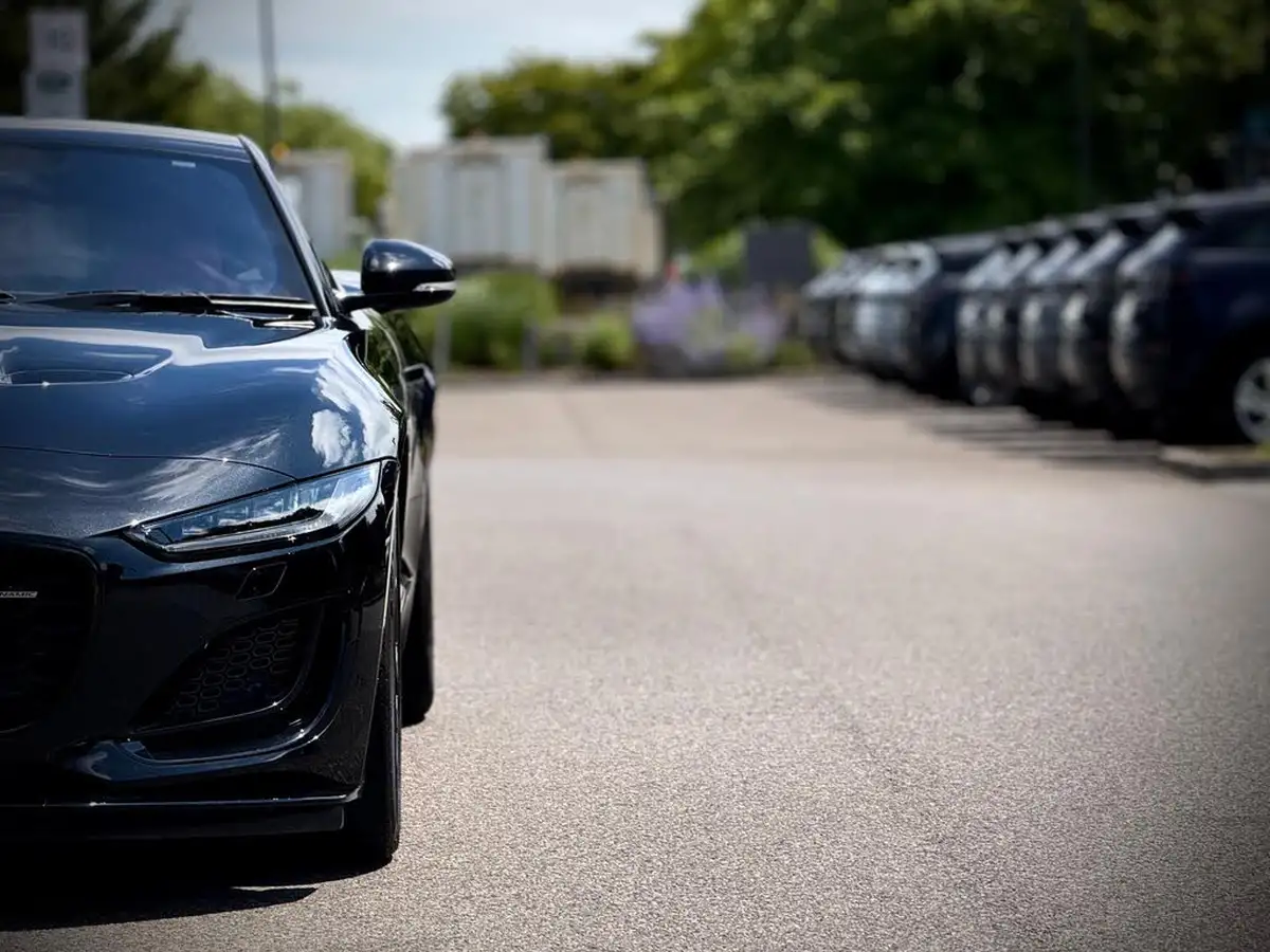 2022-jaguar-f-type-20-p300-r-dynamic-black-coupe-big-17