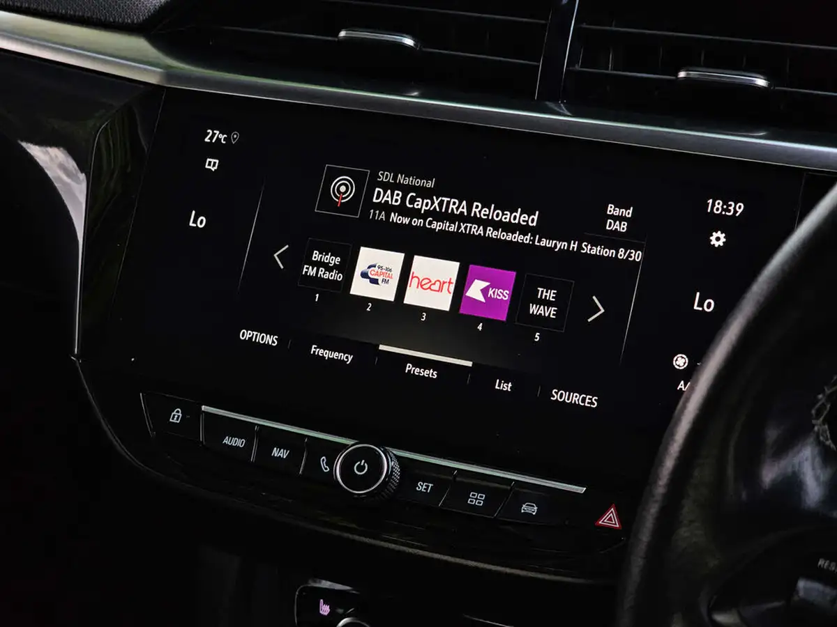 2020-vauxhall-corsa-12-turbo-elite-nav-premium-big-28