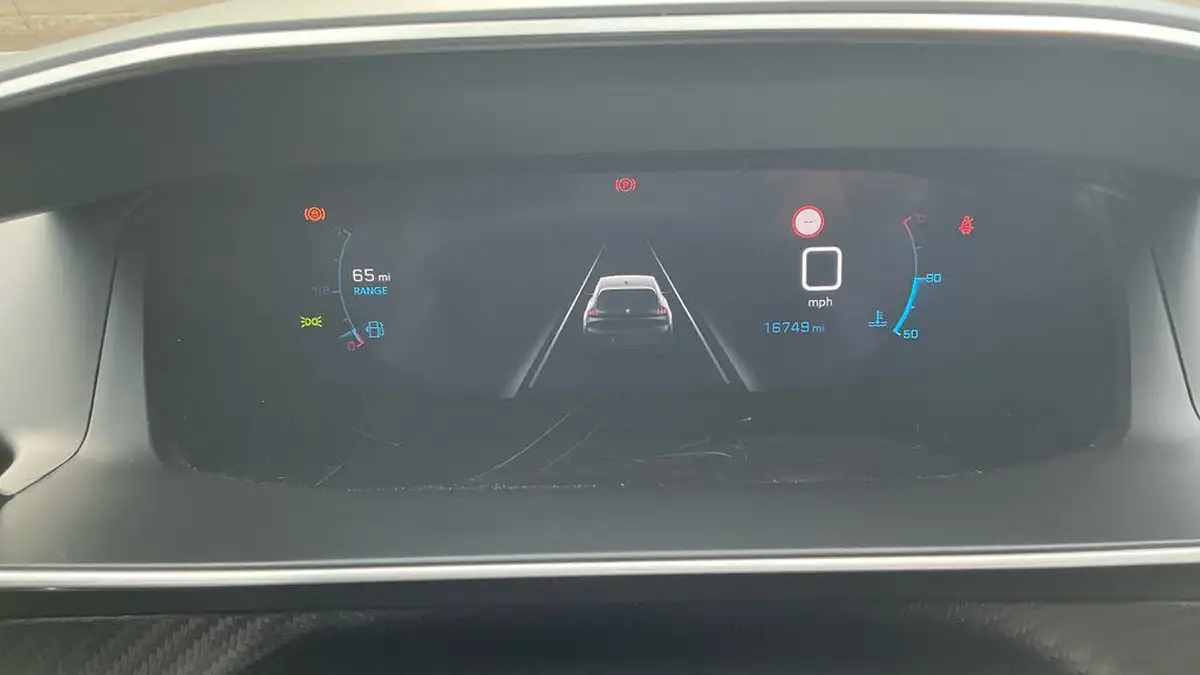 2021-peugeot-208-12-puretech-allure-premium-100bhp-big-12
