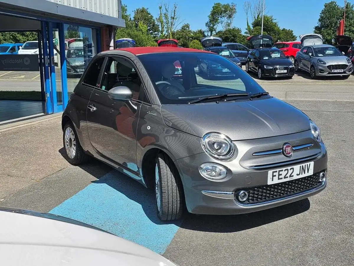 2022-fiat-500c-10-dolcevita-big-20