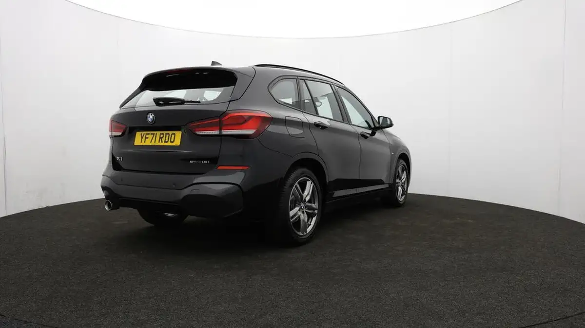 2021-bmw-x1-15-sdrive18i-m-sport-tech-pack-ii-dct-big-77