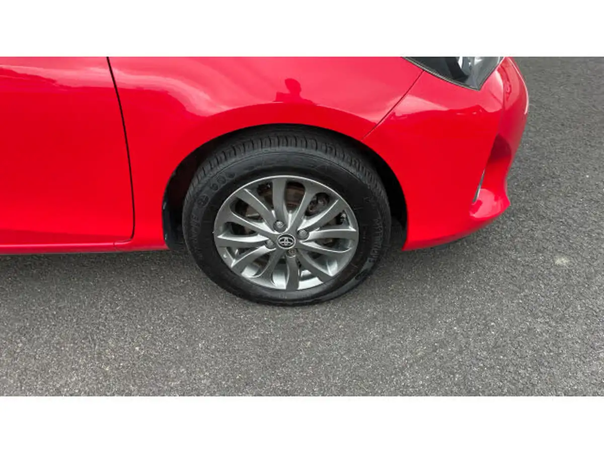 2016-toyota-yaris-133-icon-vvt-i-5d-big-36