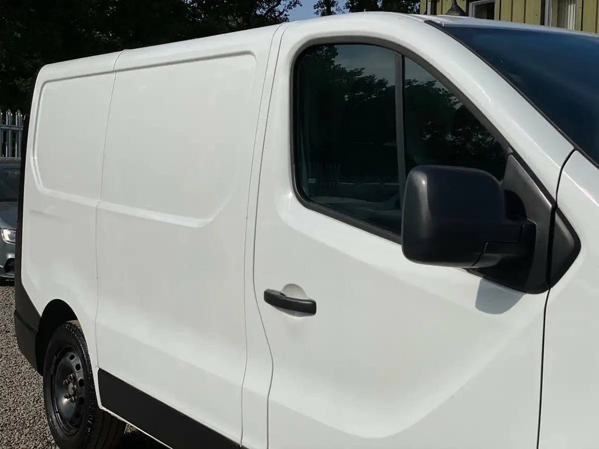 2021-renault-trafic-20dci-sl30-energy-120-business-panel-big-47