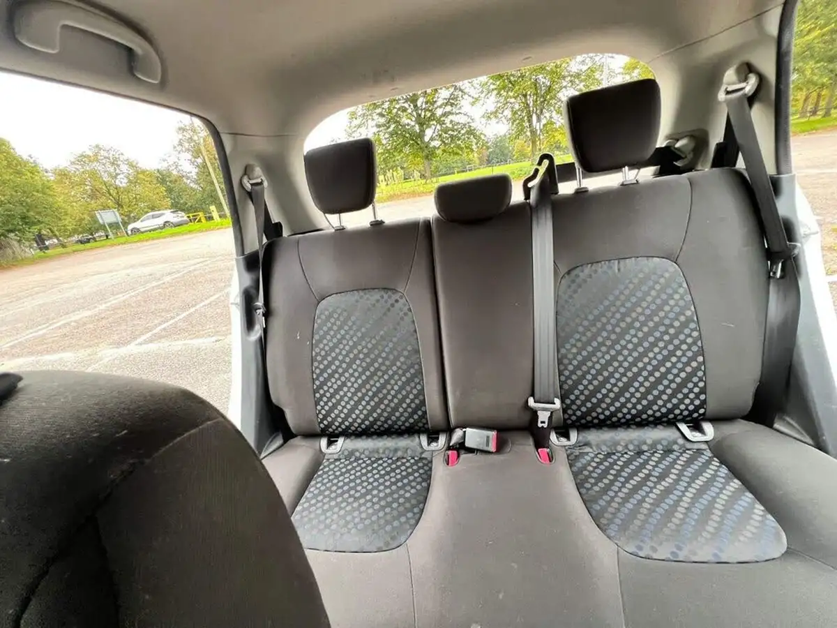 2015-suzuki-celerio-10-sz3-big-3