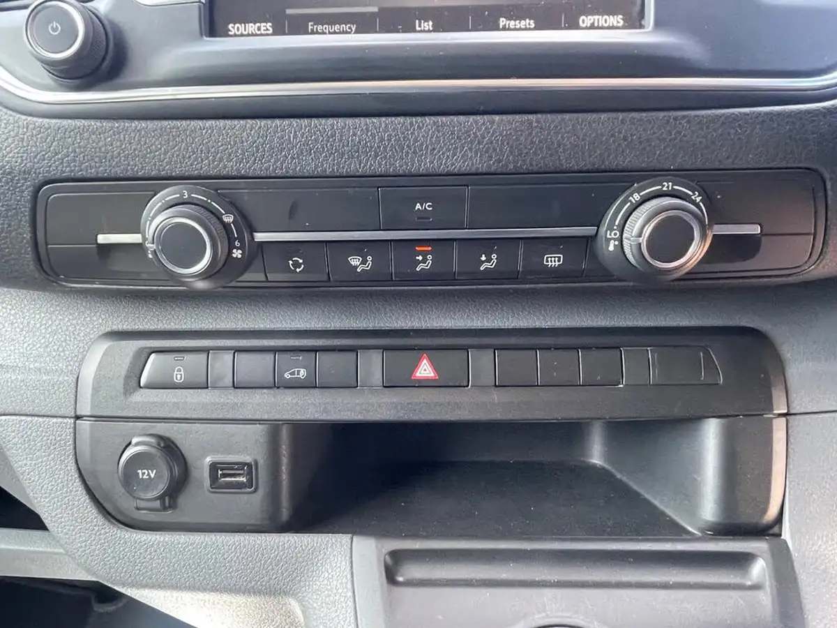 2021-vauxhall-vivaro-20td-3100-l2h1-dynamic-145pseu6d-panel-auto-big-14