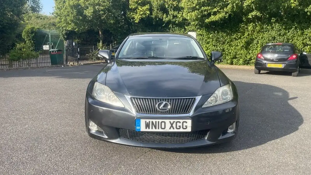 2010-lexus-is-250-25-se-i-dab-saloon-4d-auto-big-4