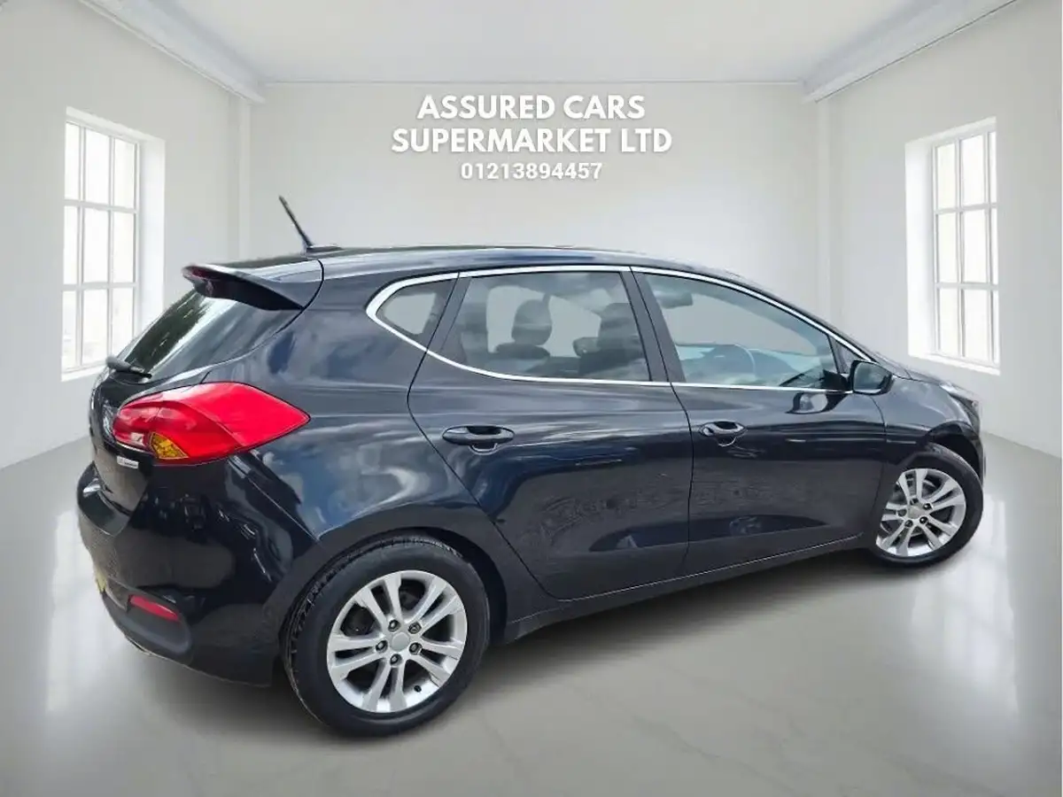 2014-kia-ceed-16crdi-3-isg-hatchback-big-4