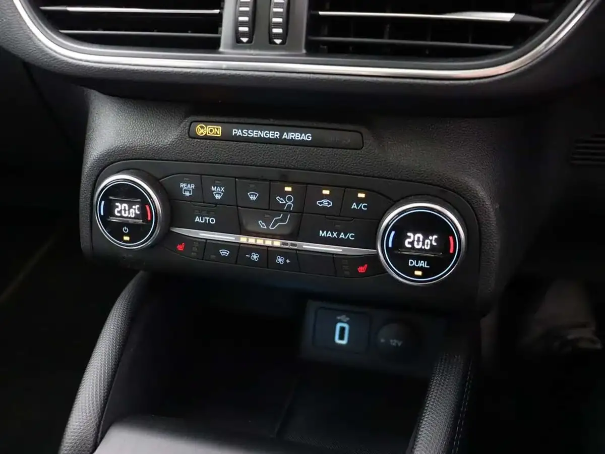 2020-ford-focus-10t-active-x-hatchback-auto-big-28