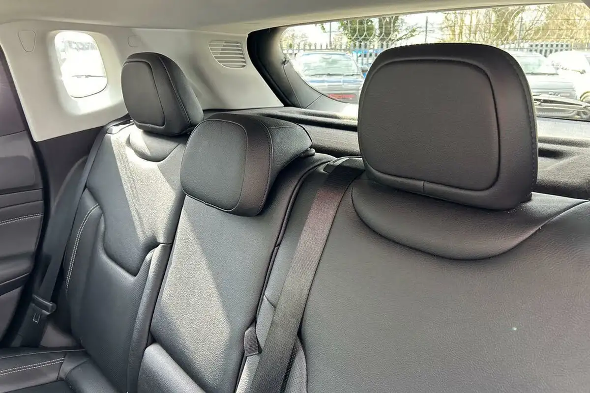 2022-jeep-compass-13-gse-s-big-18
