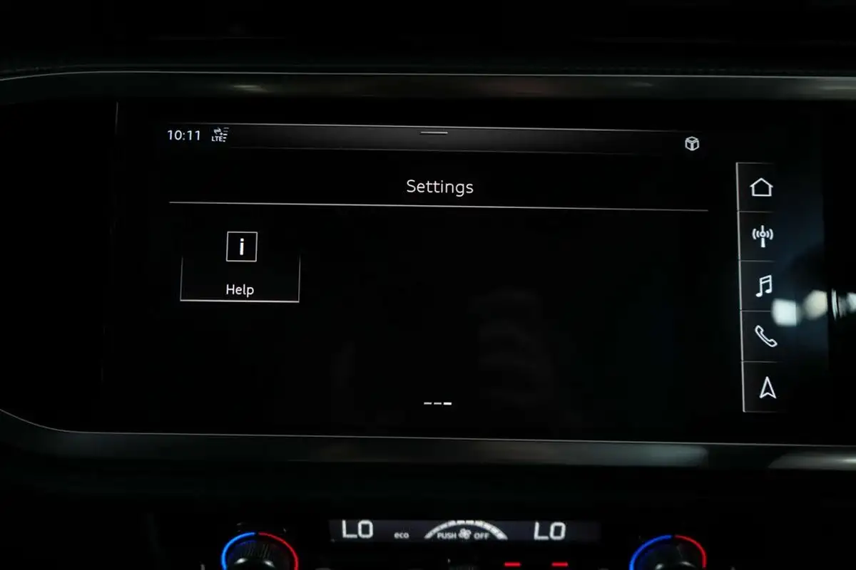 2019-audi-q3-20-40-tfsi-s-line-big-42