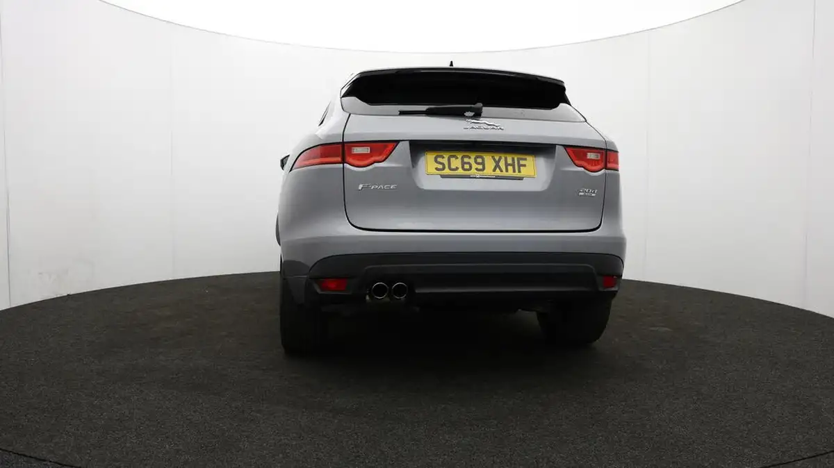 2020-jaguar-f-pace-20-i4d-chequered-flag-180ps-big-28