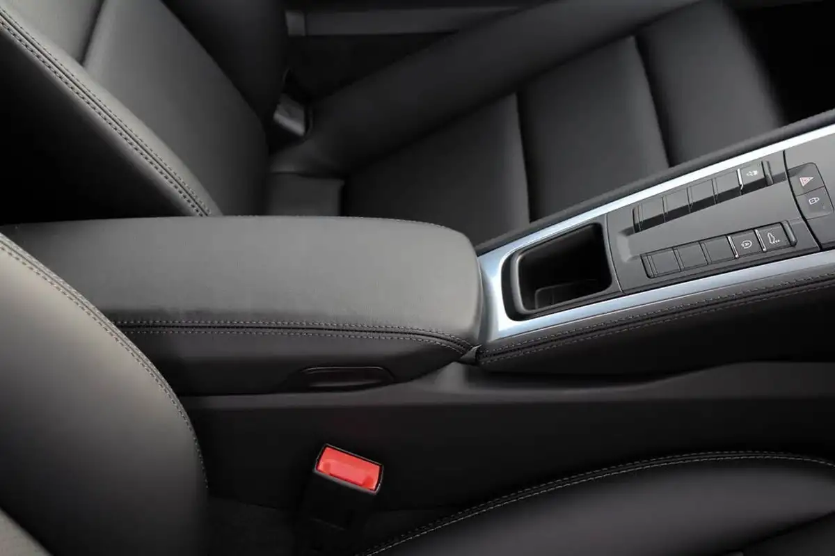 2025-porsche-cayman-718-20-cayman-style-edition-pdk-big-9
