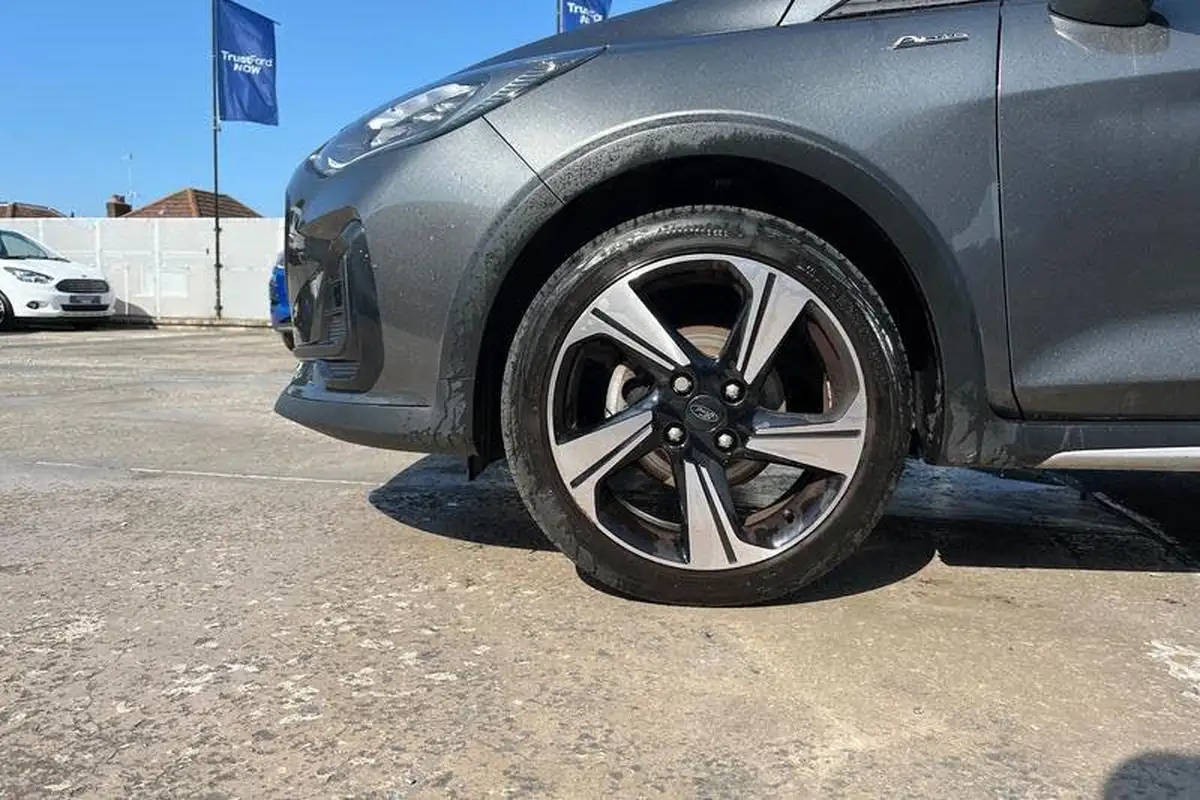 2023-ford-fiesta-10t-active-125ps-hybrid-mhev-big-7