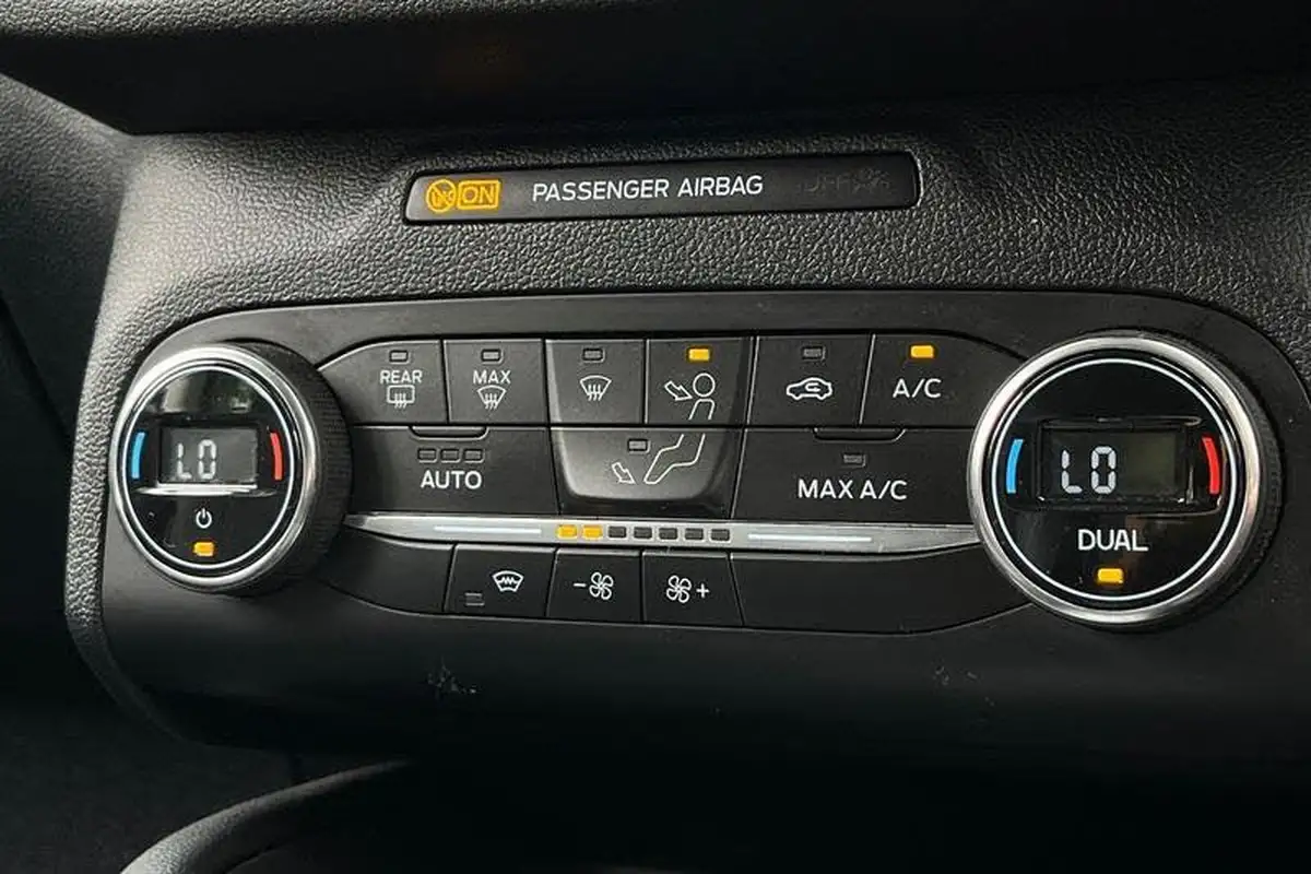 2020-ford-kuga-25t-titanium-first-edition-big-32