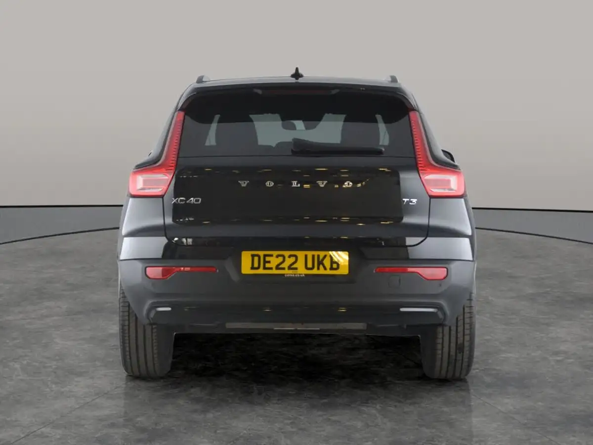 2022-volvo-xc40-15-t3-r-design-auto-big-10