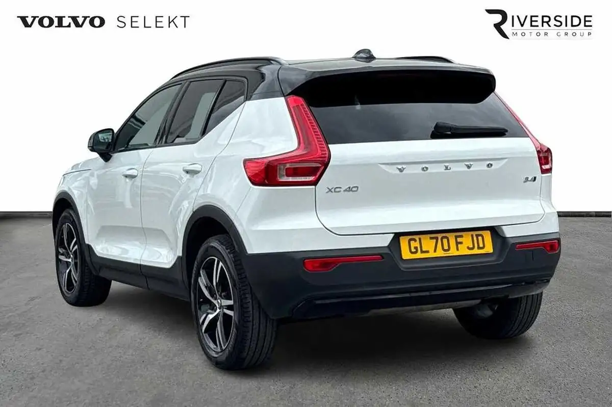 2020-volvo-xc40-20-b4-r-design-awd-big-2