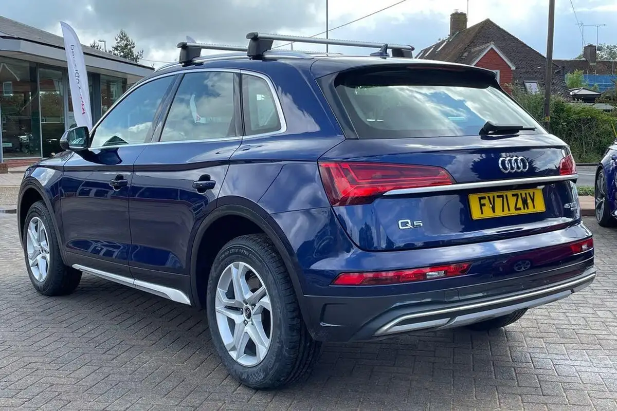 2022-audi-q5-20-45-tfsi-sportback-big-5