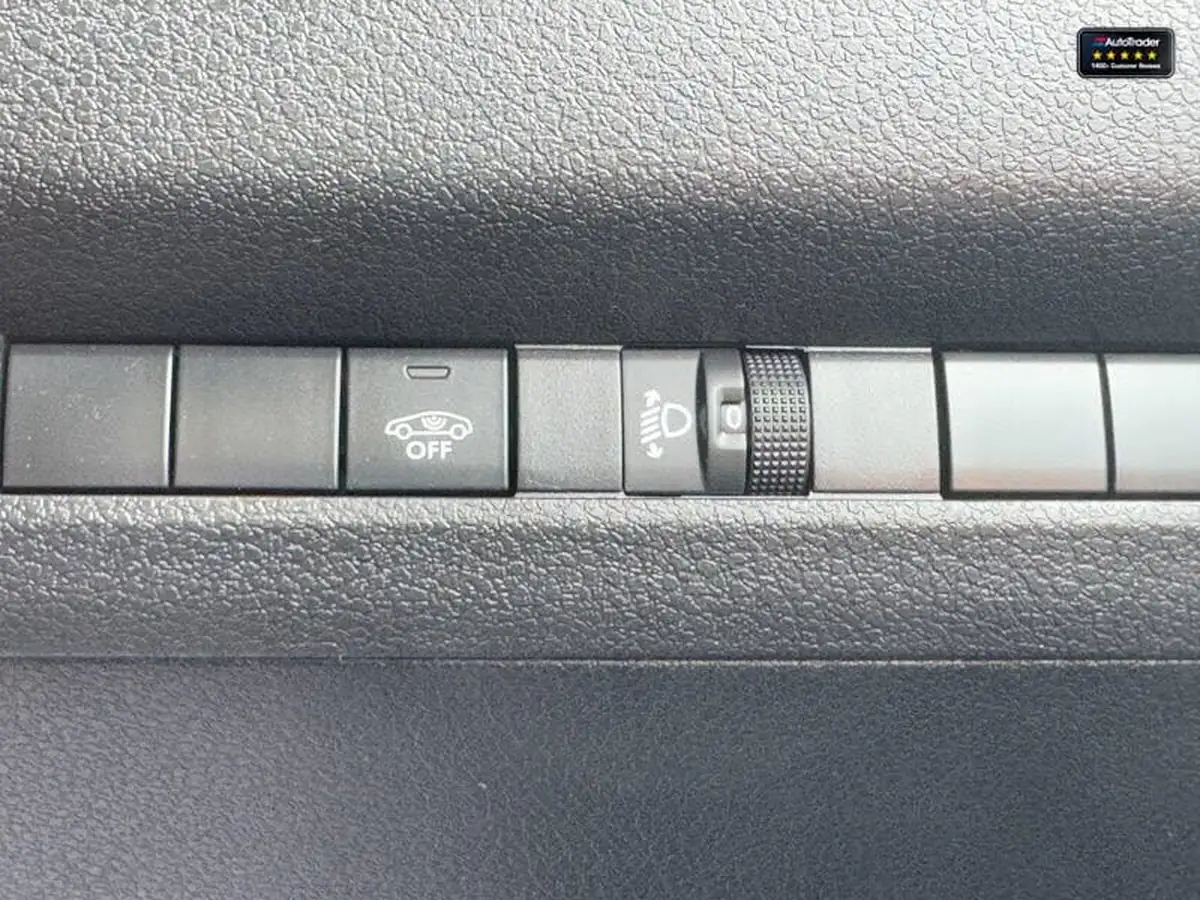 2023-peugeot-expert-15-bluehdi-professional-premium-standard-1000-big-21